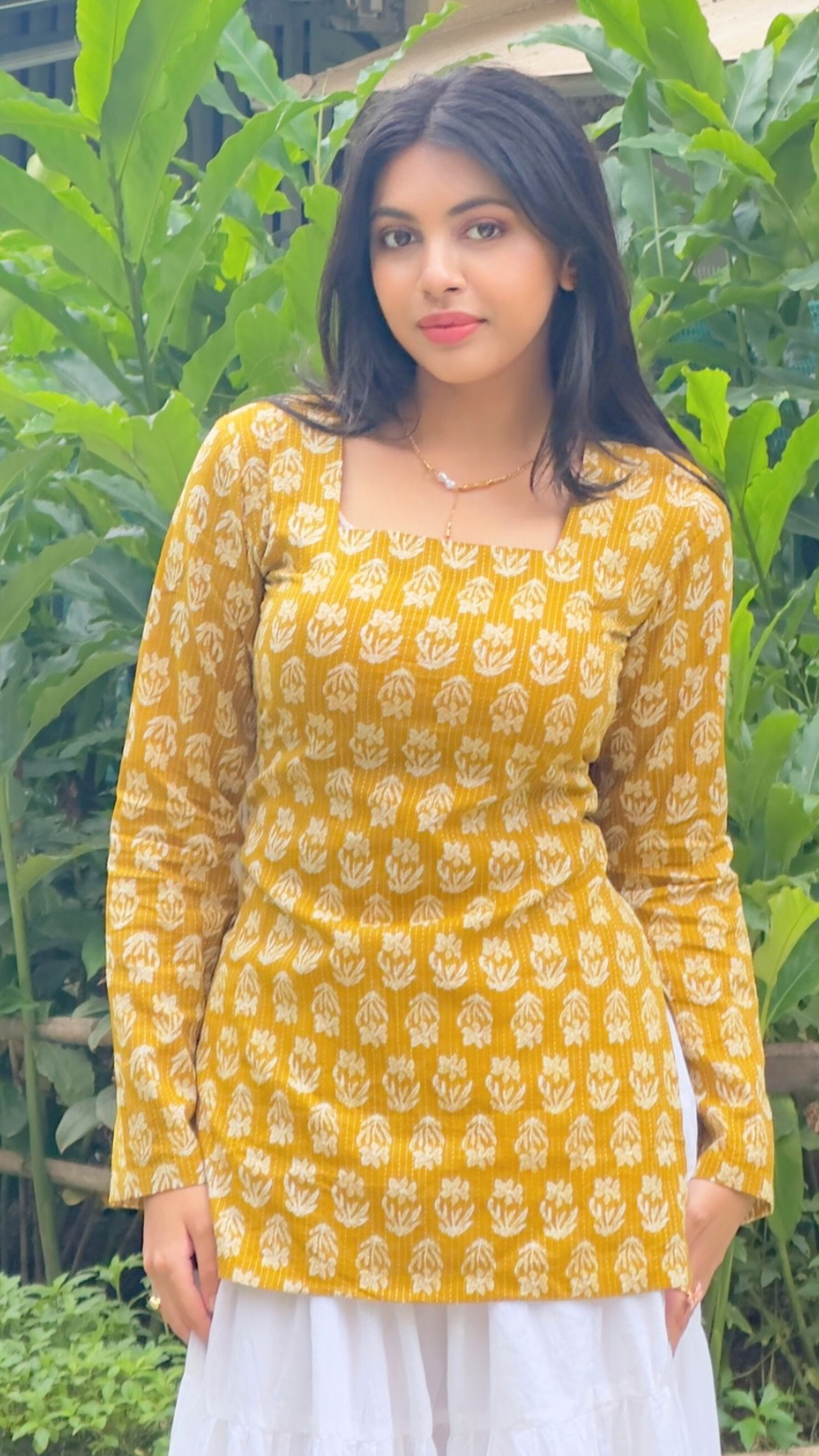 manohari kurti
