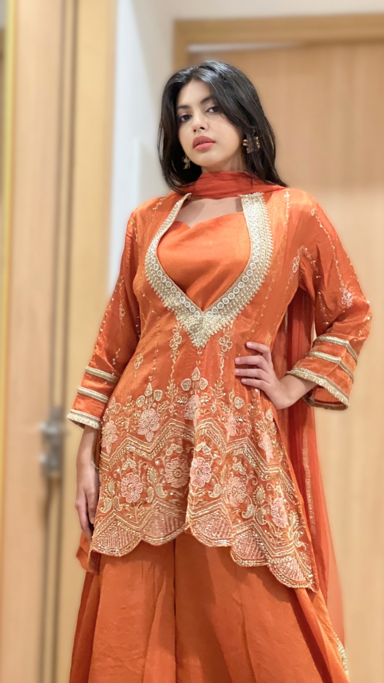Mastani shimmer orange set
