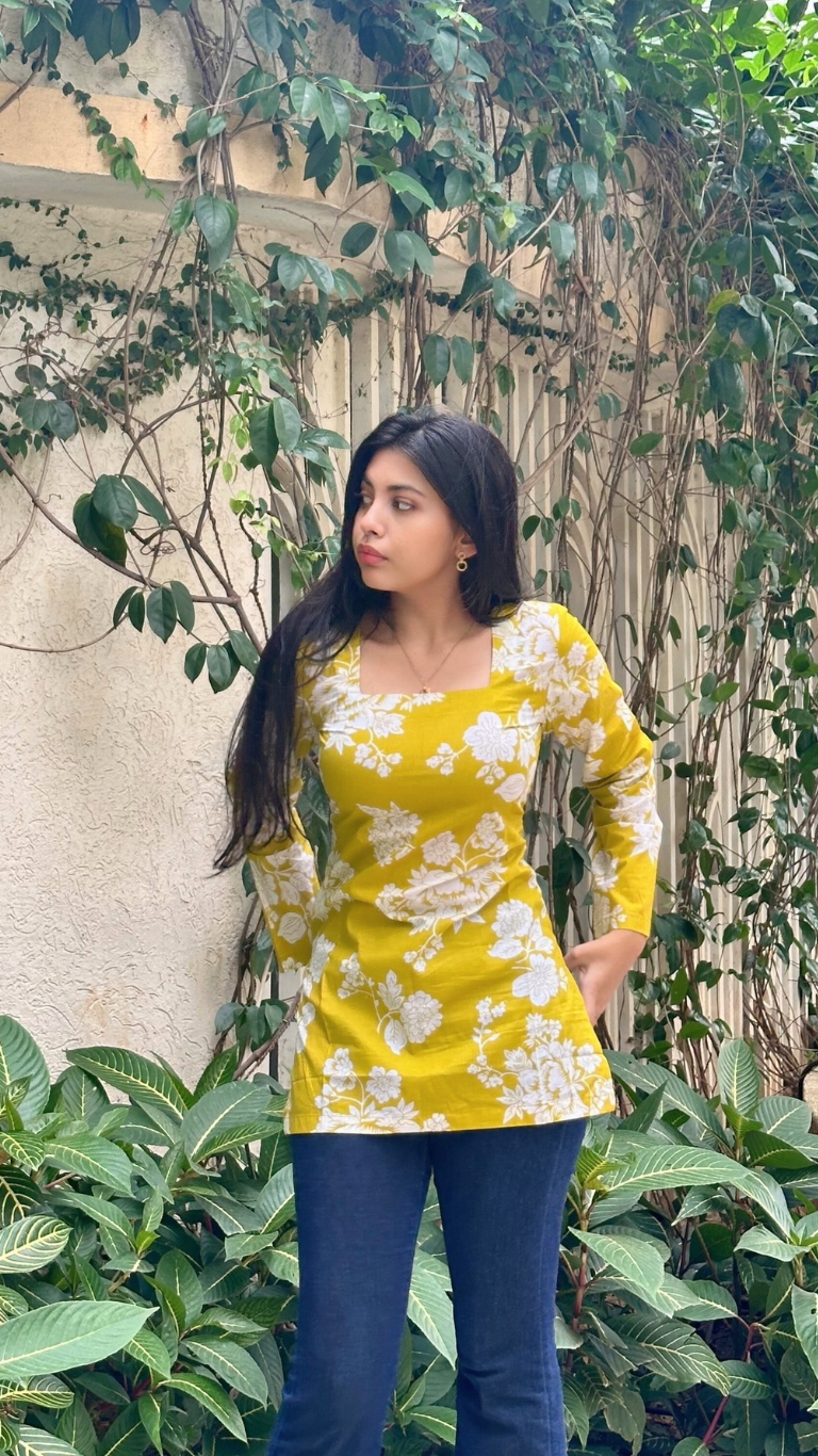 Roohi kurti
