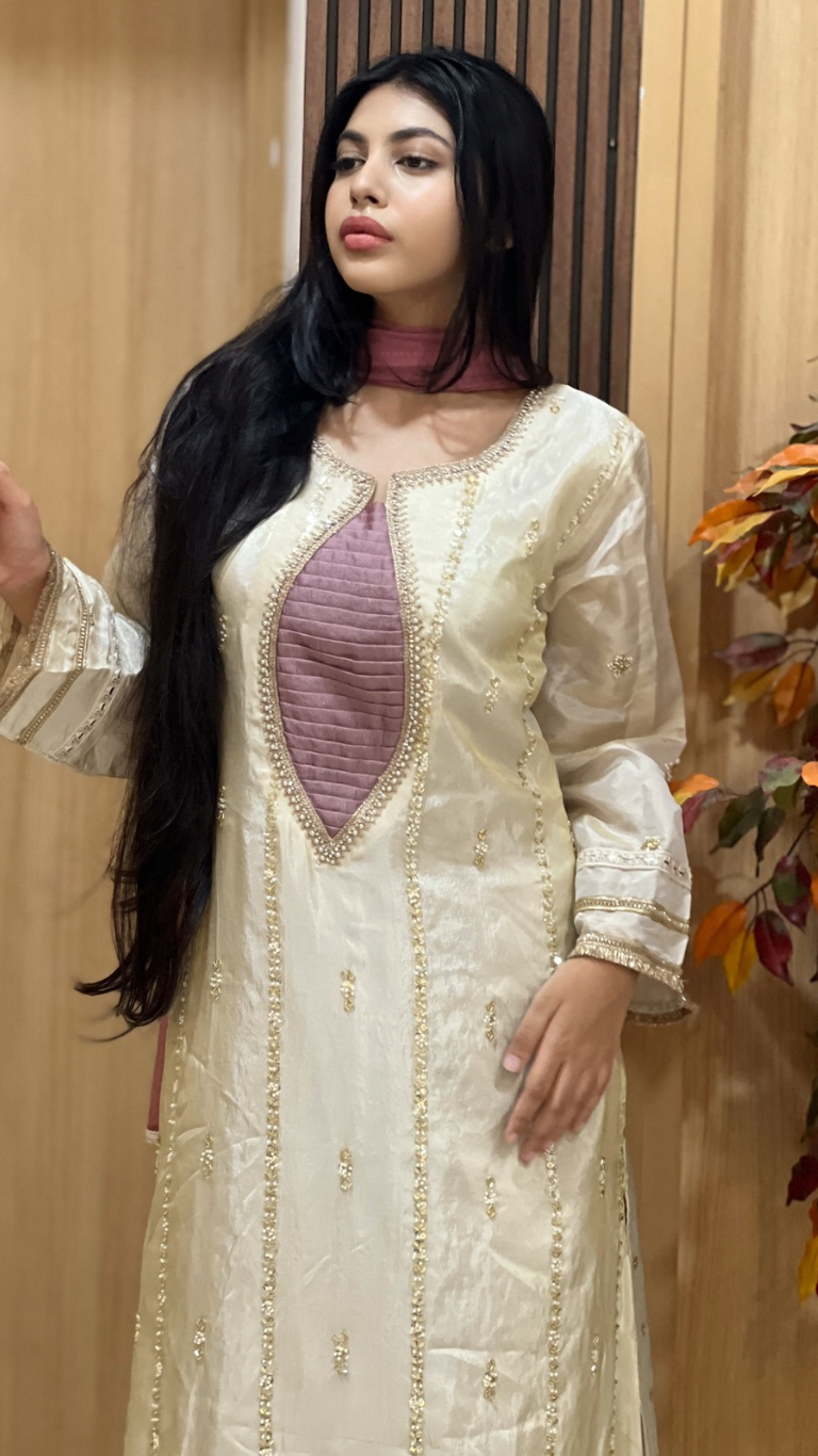 Mastani long suit