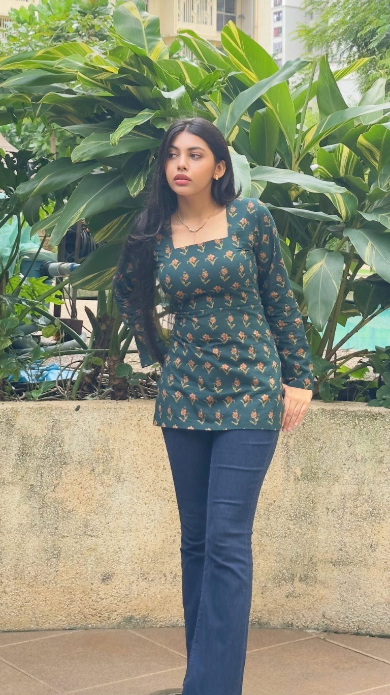 Suhani kurti