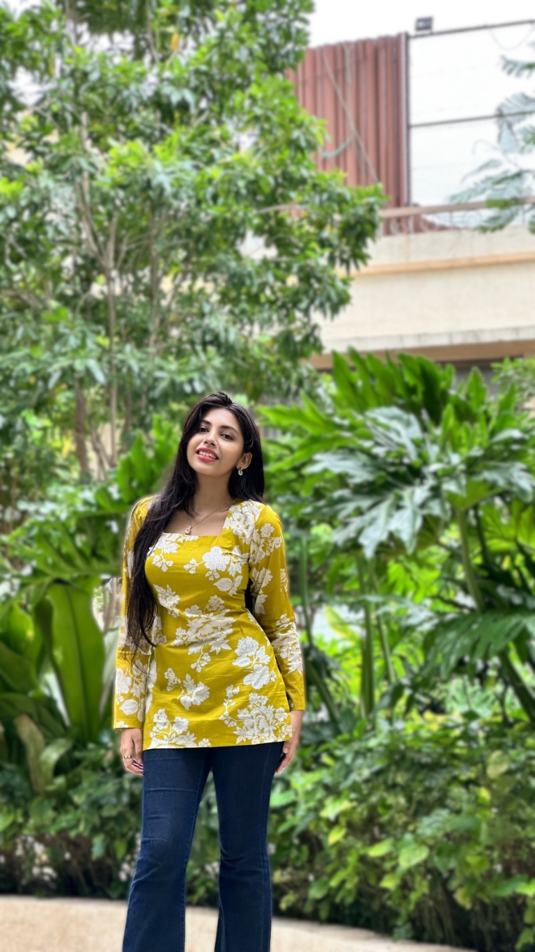 Roohi kurti