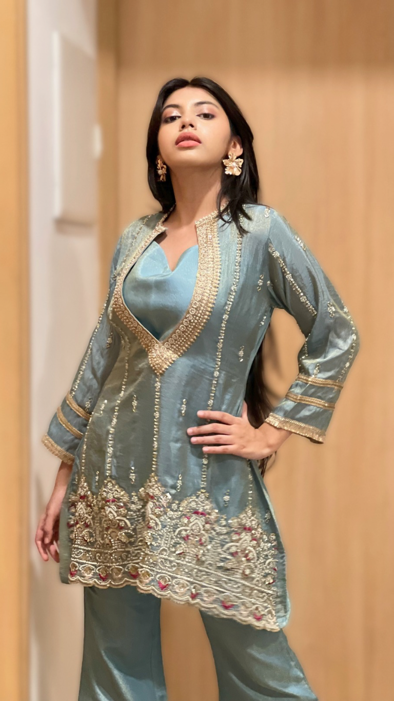 Mastani shimmer sets