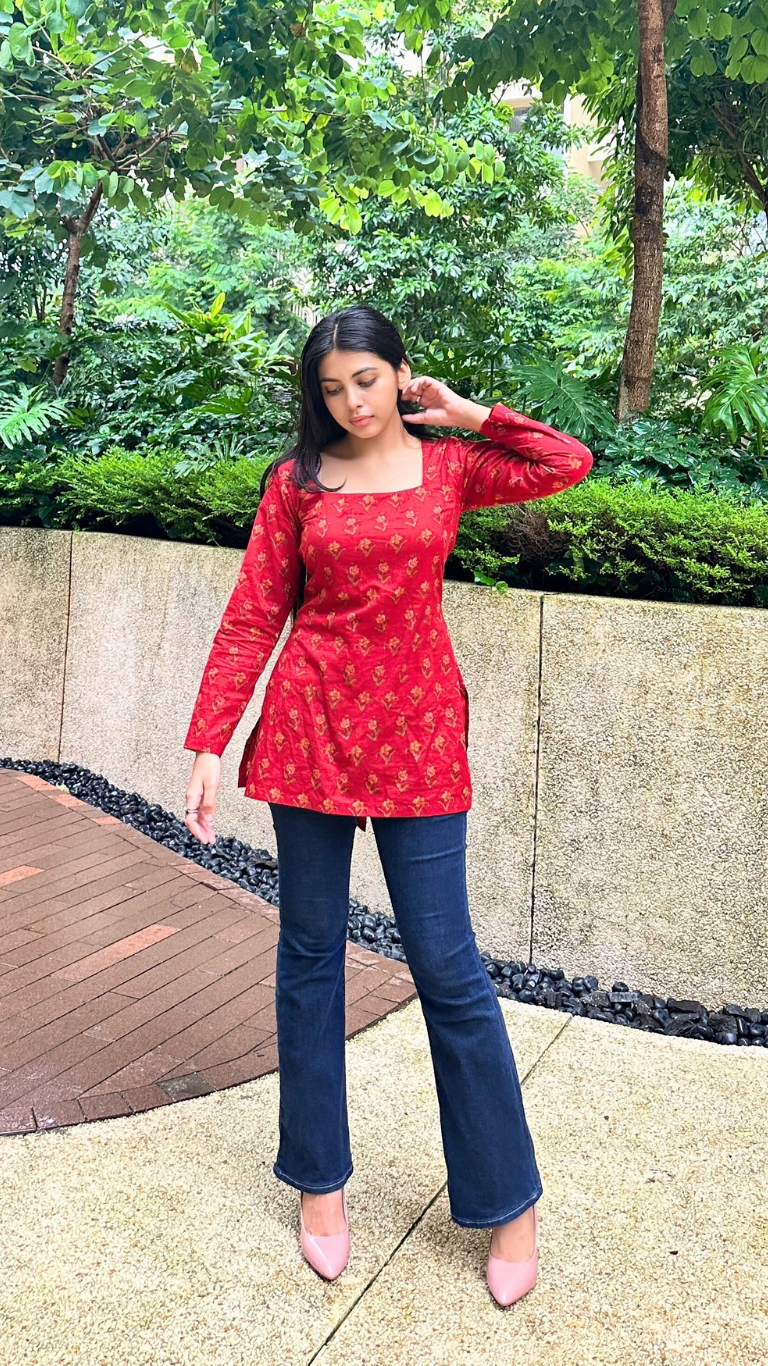 Lal ishq kurti