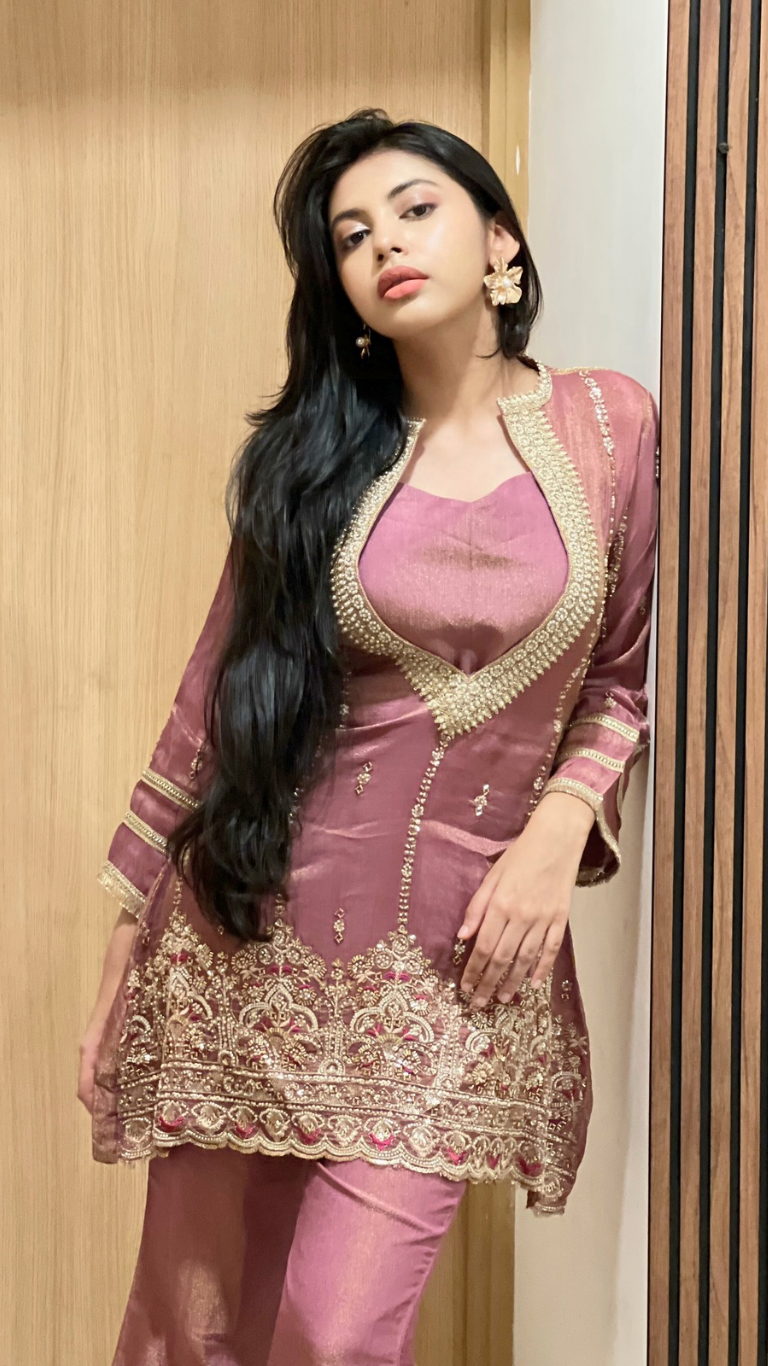 Mastani shimmer sets