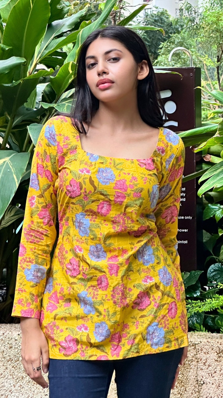 Kiara kurti top