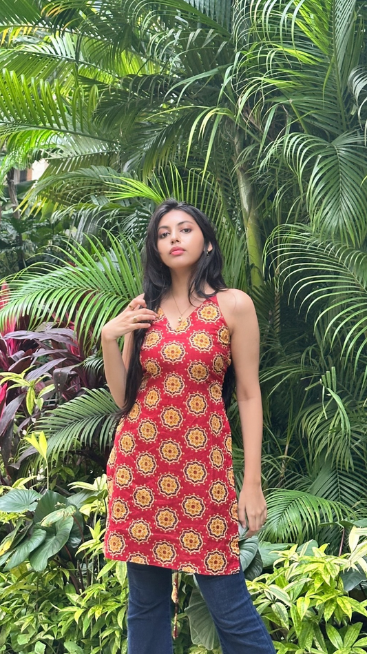 Lal pari kurti